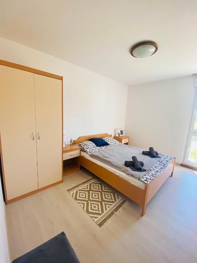 Exceptional Apartment With 2 Bedrooms Near The Sea Póla Kültér fotó